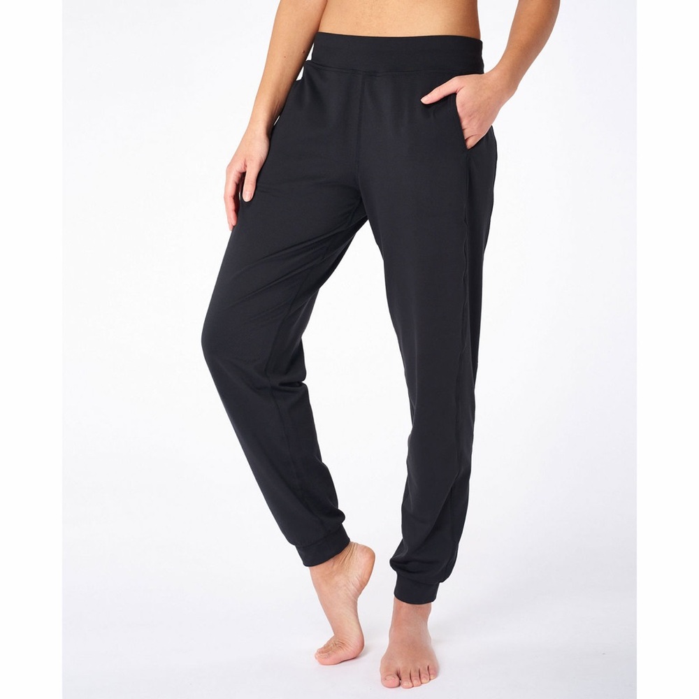 EUC Sweaty Betty cropped Gaya Yoga pants